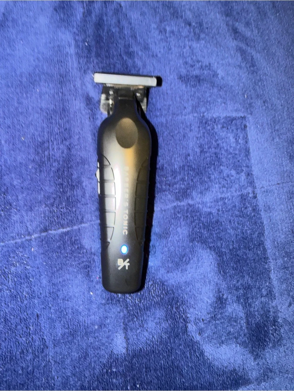 Barbertonic Blackout Trimmer — Black Cordless Men's Grooming Trimmer